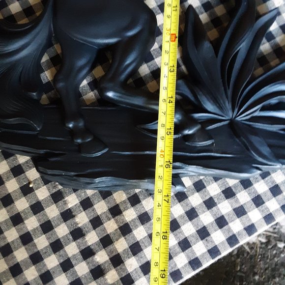 Beautiful Vintage Rearing Horse Wall Hanging - Picture 10 of 14